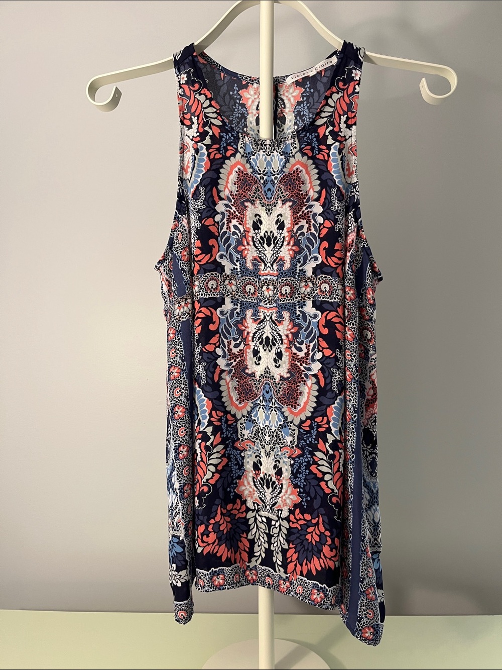 Violet & Claire Navy, Coral & White Printed Sleeveless Top